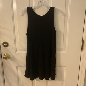 Sleeveless black dress. Size S